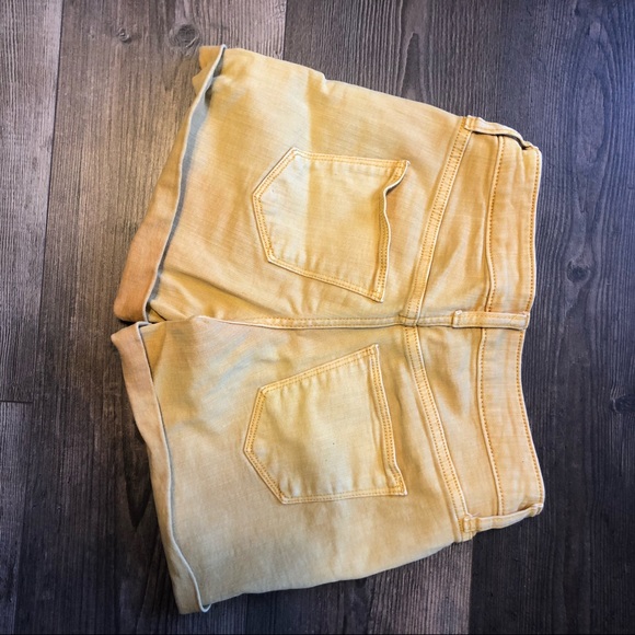 Target / Universal Thread Mustard Yellow Shorts - Picture 4 of 5